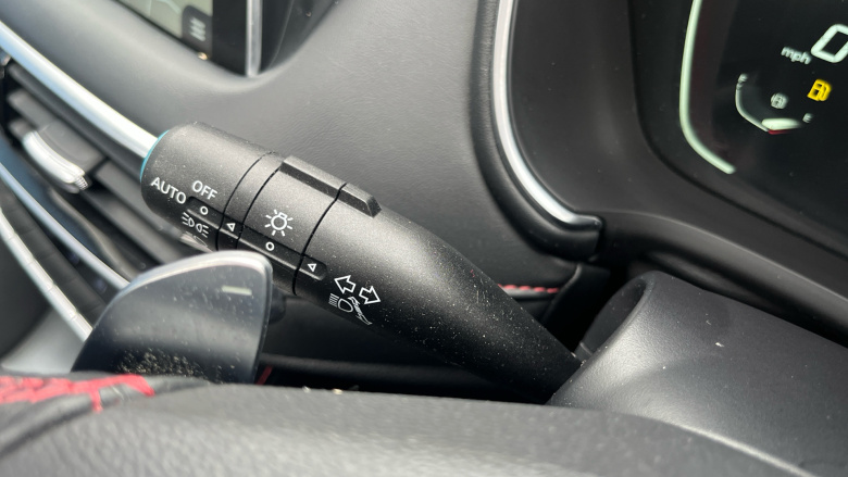 MG Hs 1.5 T-GDI Exclusive 5dr DCT Petrol Hatchback